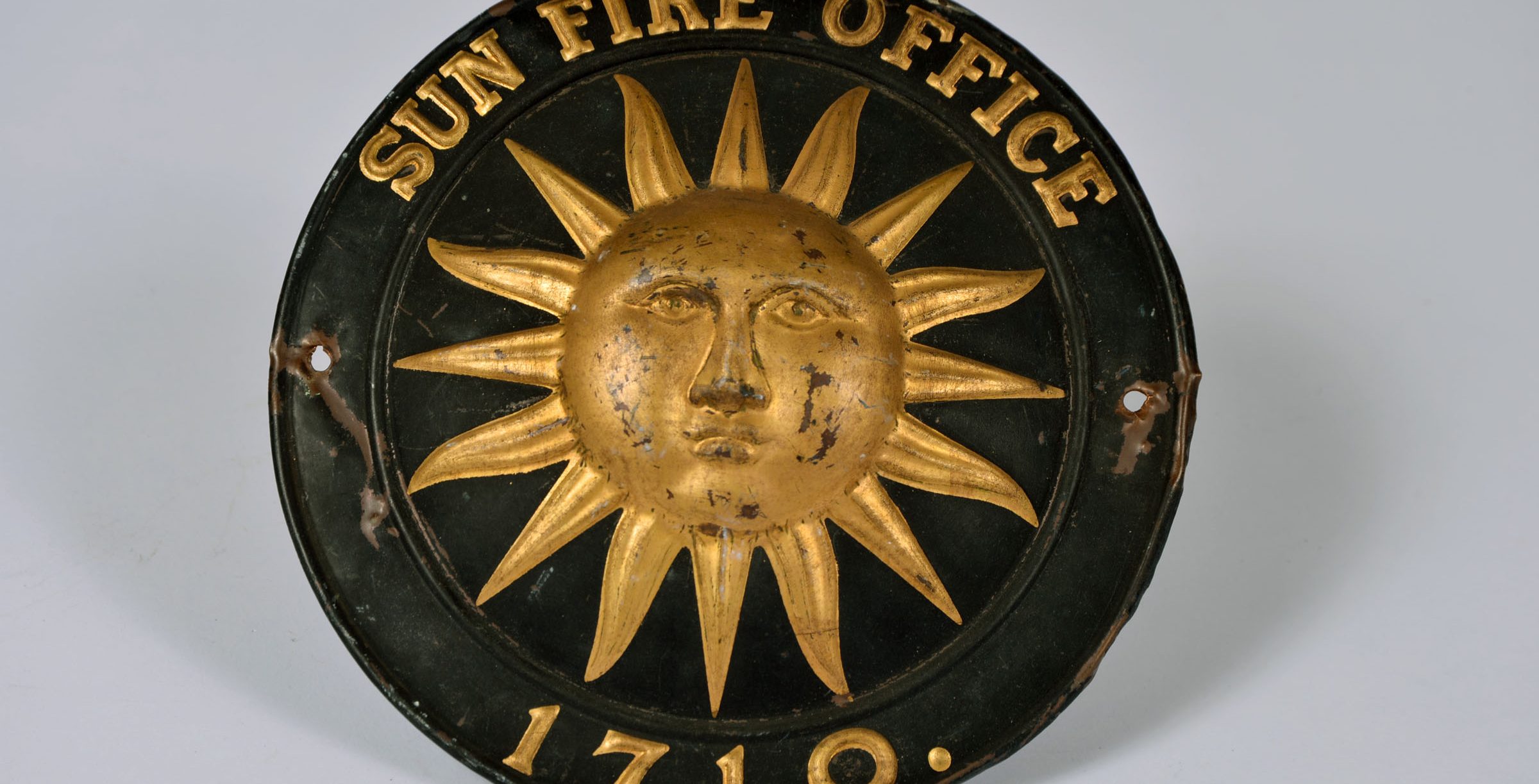 MH Museum Case11 Sun Fire Office 1710 Plaque Aspect Ratio 785 400